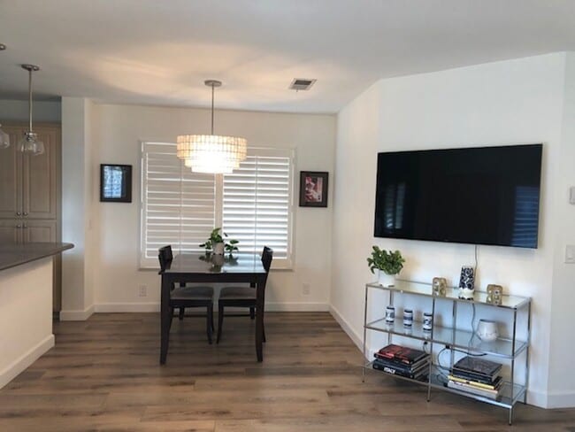 Photo - 2 bedroom, 1 bath townhome in great location
