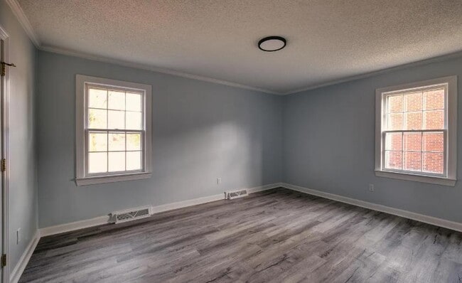 Photo - 402 Marcella Dr