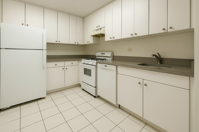 Photo - 141 E 37th St