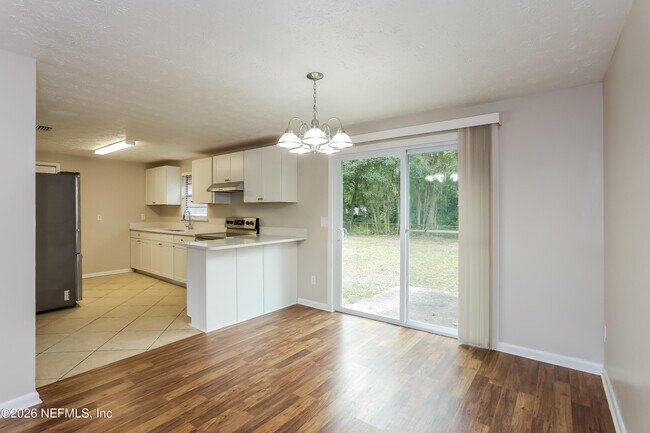 Photo - 9572 Spottswood Rd W