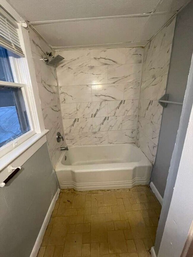 Photo - 8406 N Brooks St Unit C