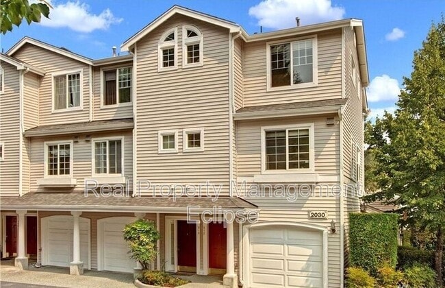 Building Photo - 2030 132nd Ave SE Unit #312