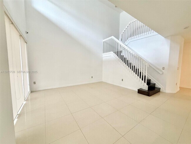 Photo - 10802 NW 84th Ln