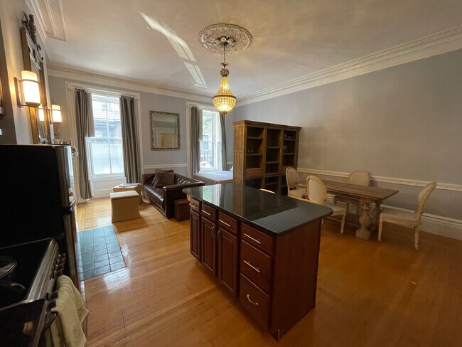 Photo - 105 Beacon St Unit 3