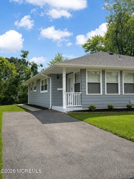 19 Niagara Dr