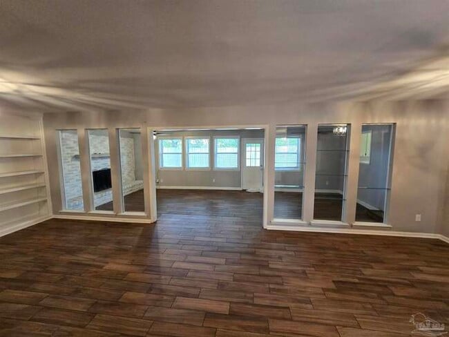 Photo - 3901 Croydon Rd