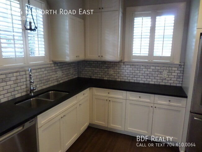 Photo - 1614 Dilworth Rd E