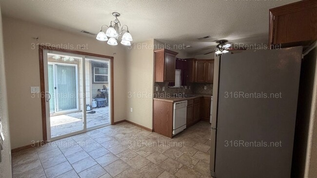 Photo - 314 E Columbia Ave