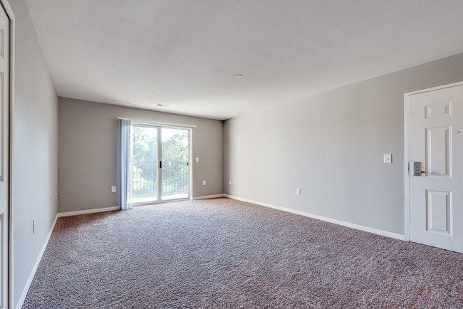 Nivel n.º 2 - Sala de estar - Westbrook Apartments