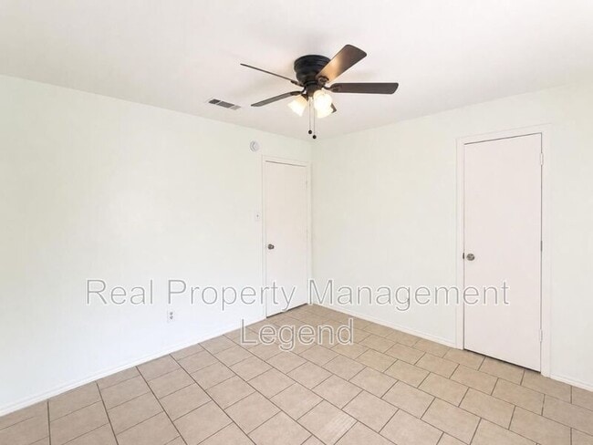 Photo - 112 Oak Hill Dr