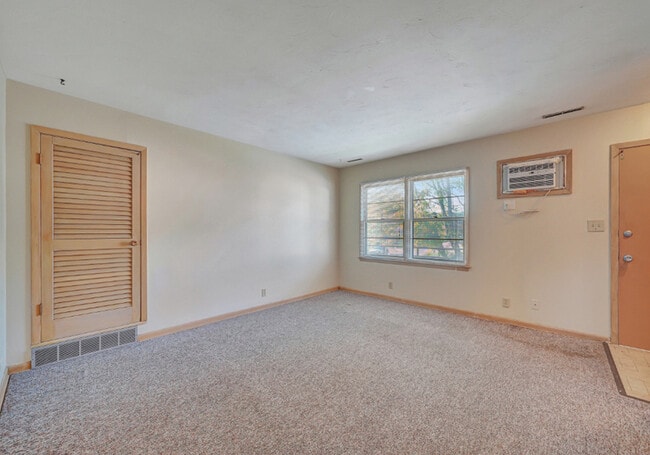 Photo - 5050 Cleveland Ave Unidad # 3