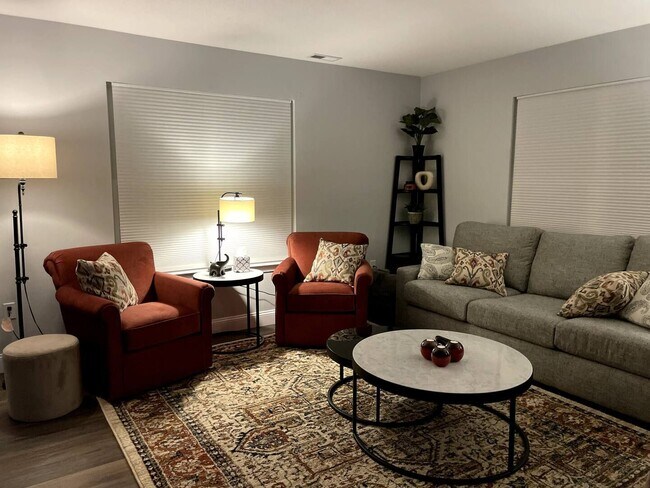 Photo - 3 Bedroom 3 Bathroom - Short Term Lease