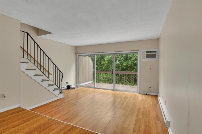 201 Baxter Rd Unit c