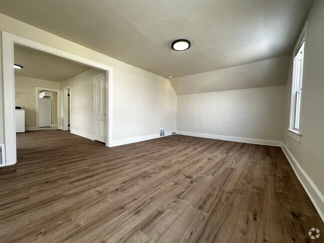 Building Photo - 1152 Stuart St Rental
