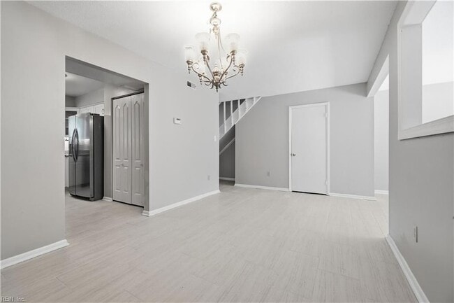Photo - 125 Tower Dr
