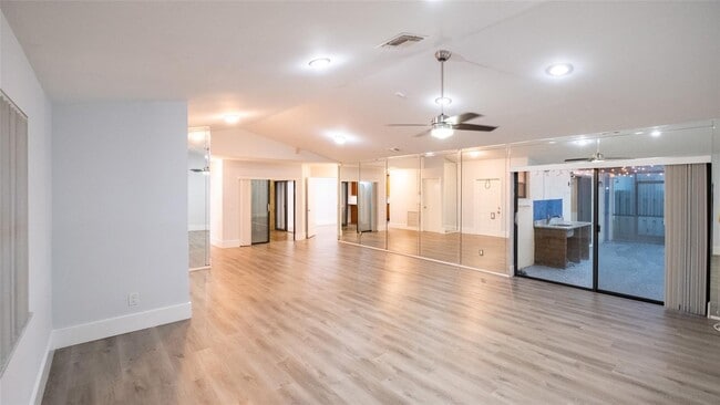 Photo - 9069 SW 22nd St