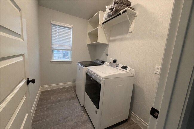 Photo - 12807 Spiegel St