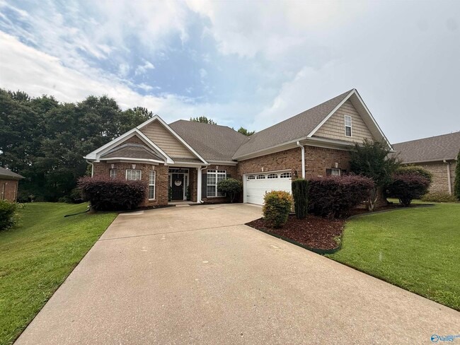 Photo - 108 Blackwood Dr NW