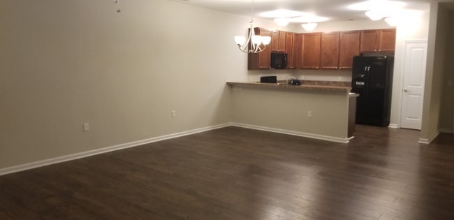 Photo - 4308 Colindale Rd Unit 206