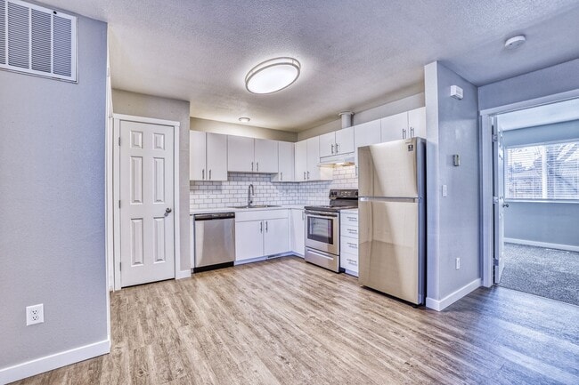 Selkirk Apartments