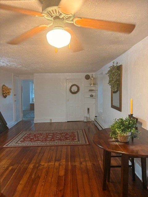 living area - 895 Old Wilmington Rd Unit 2nd floor