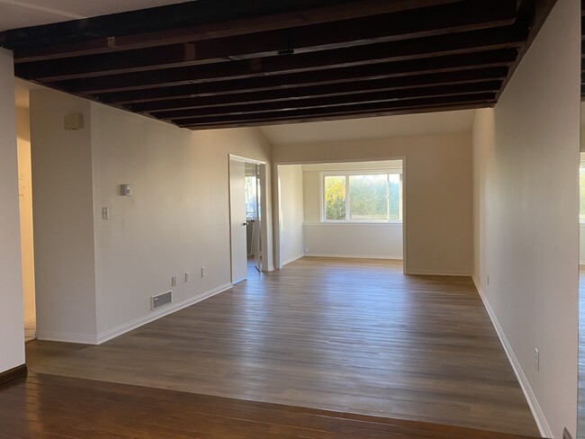 Living Room - 17142 Pacific Coast Hwy Condominio Unidad 201