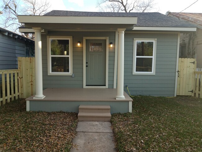 Photo - 1016 Center St