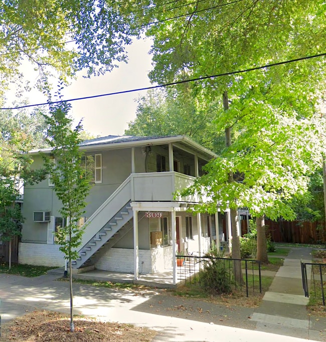 Building Photo - 309 27th St Unit B
