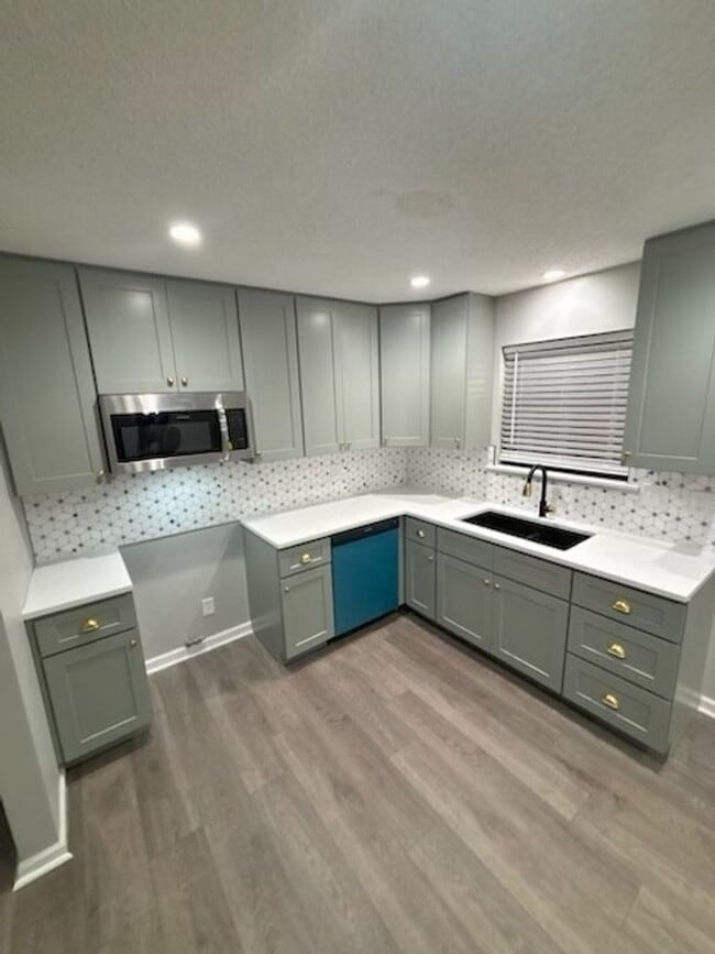 Photo - 968 Will Scarlet Way