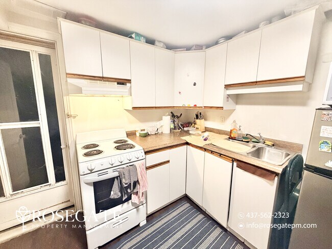 Photo - Pet-Friendly 1-Bedroom Main-Level Apartment with Parking in Cambridge Unit 1