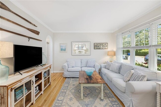 Photo - 133 Carroll Ave