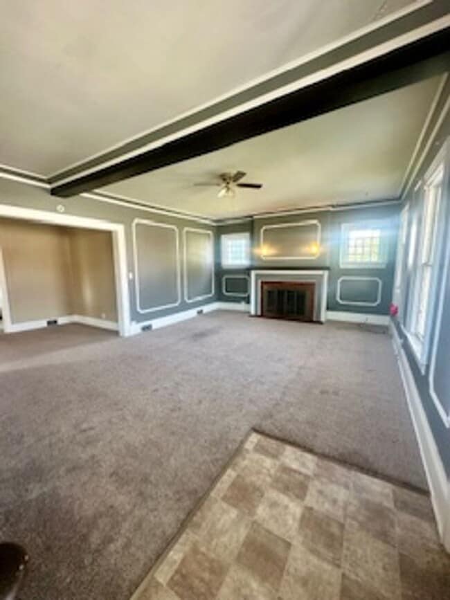 Building Photo - 109 Milwaukee Ave W Unit 111 Milwaukee Avenue W.
