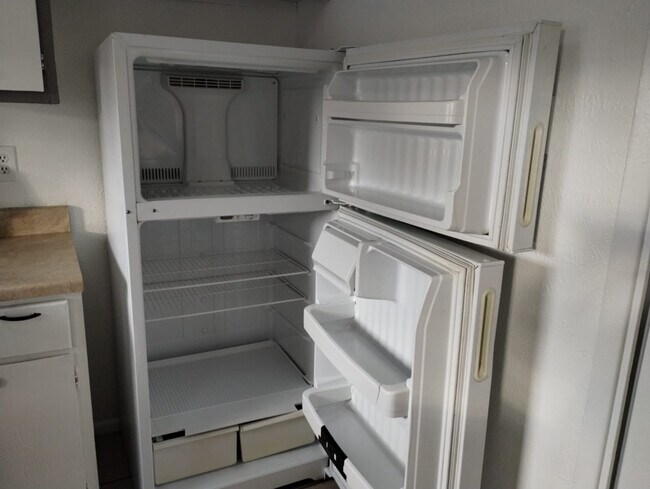 Photo - 12612 Copper Ave NE Unidad 2