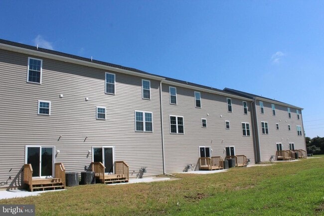 Photo - 82 Filbert Dr