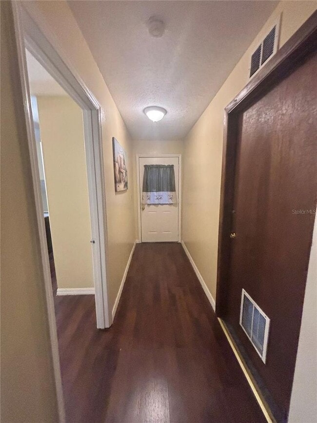 Photo - Charming 1-Bedroom Rental- – All Utilities Included!