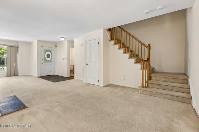 Photo - 157 Northampton Dr
