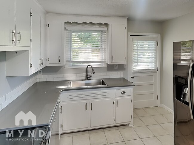 Photo - 607 Ben Allen Rd