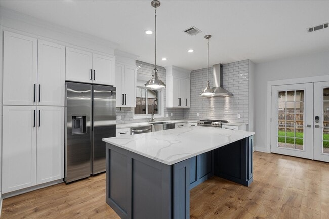Building Photo - Stunning 4-Bedroom Home in Windermer of Pflugerville for Rent
