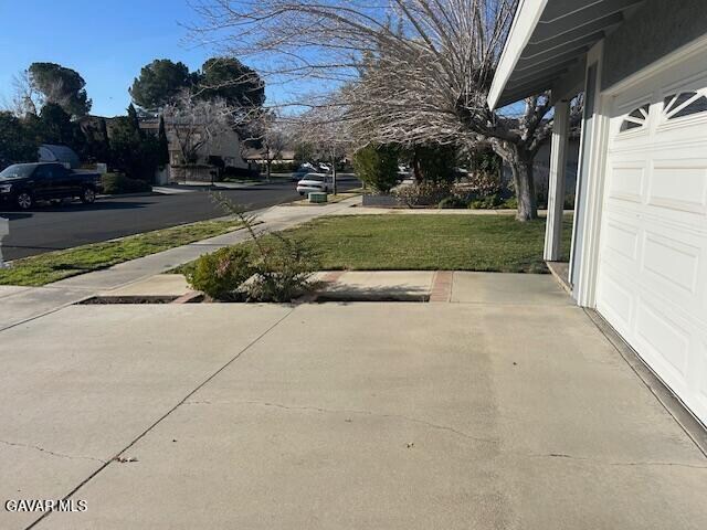 Photo - 431 Fantasy St