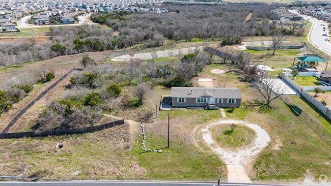 Building Photo - 10801 Bradshaw Rd Rental