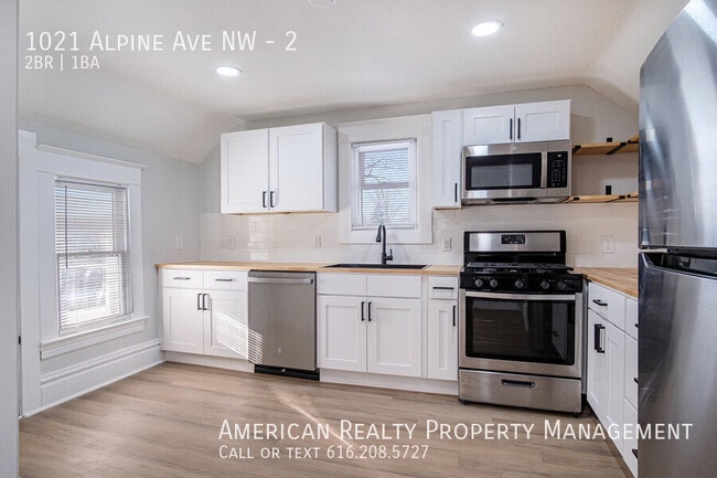 Photo - 1021 Alpine Ave NW Unit 2