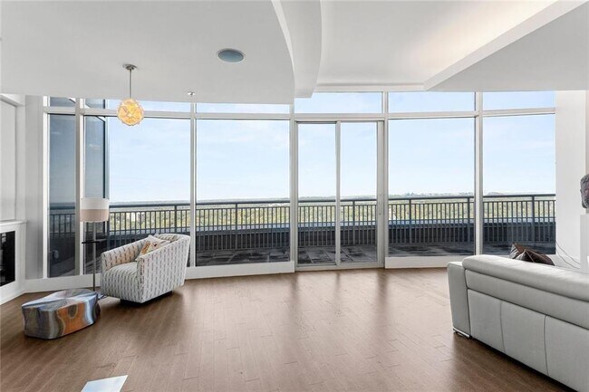 Photo - 3338 Peachtree Rd NE Unit 3501