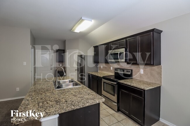 Photo - 1620 Berckmans Rd