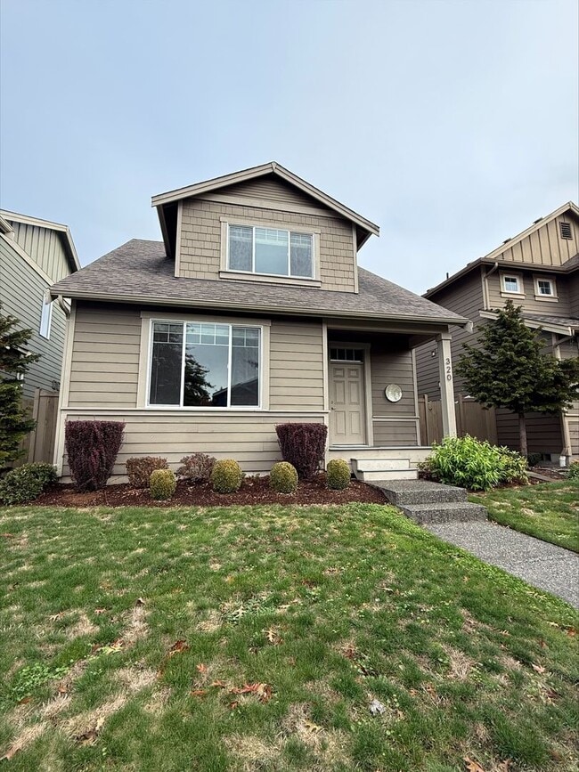 Building Photo - Charming 3bed/2.5 bath House!