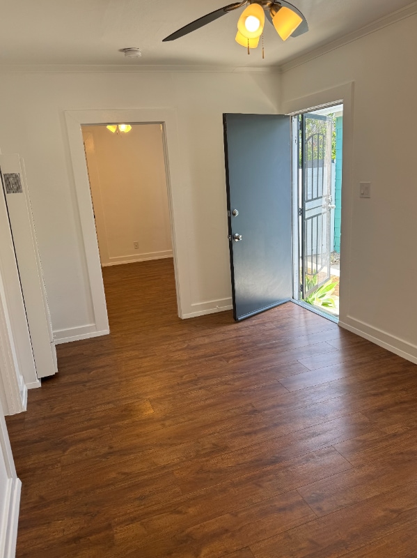 Photo - 4543 1/2 Alumni Ave Unidad 4543 1/2 Alumni Ave