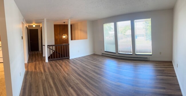 Building Photo - 1002 Unit 10808