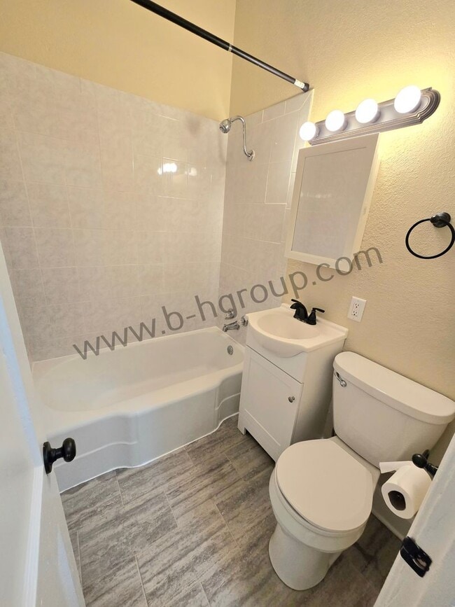 Photo - 5714 7th Ave Unit Apt 203