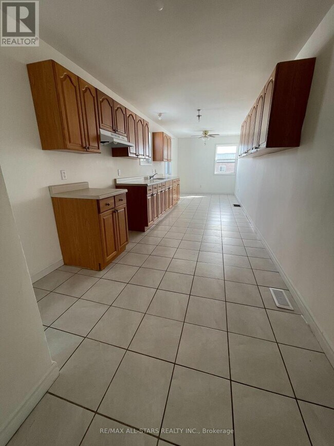 Photo - 488 Fenel Rd