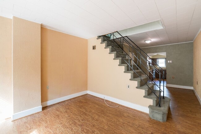 Building Photo - Charming South Philadelphia Home
