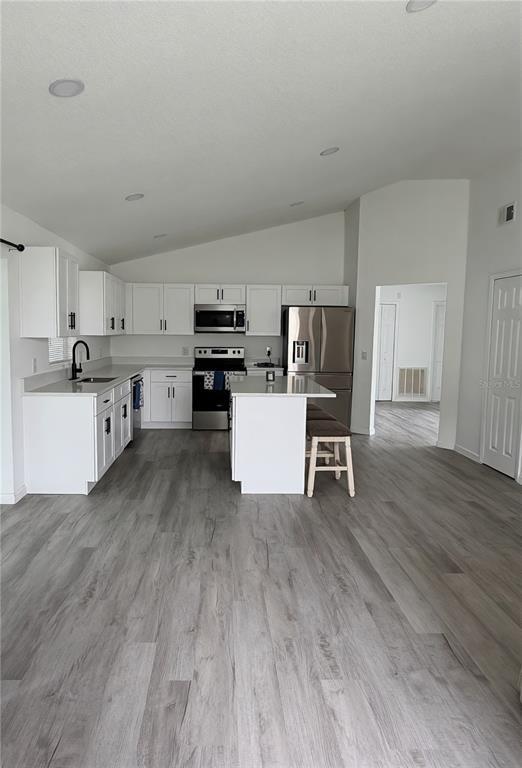 Photo - 303 Silk Oak Dr